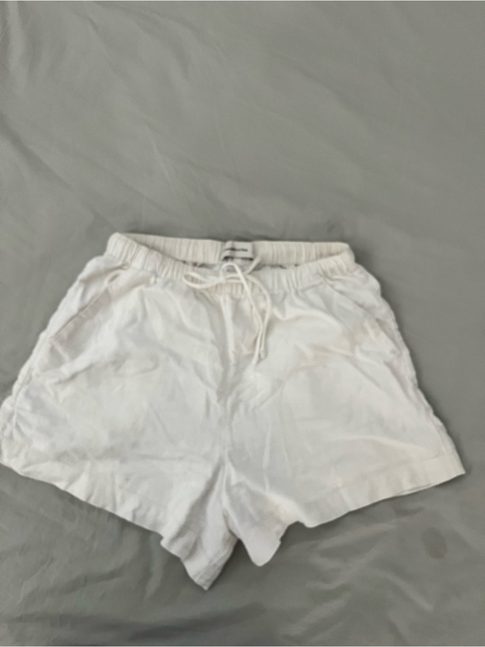 Abercrombie & Fitch White Elastic Waist Drawstring Shorts